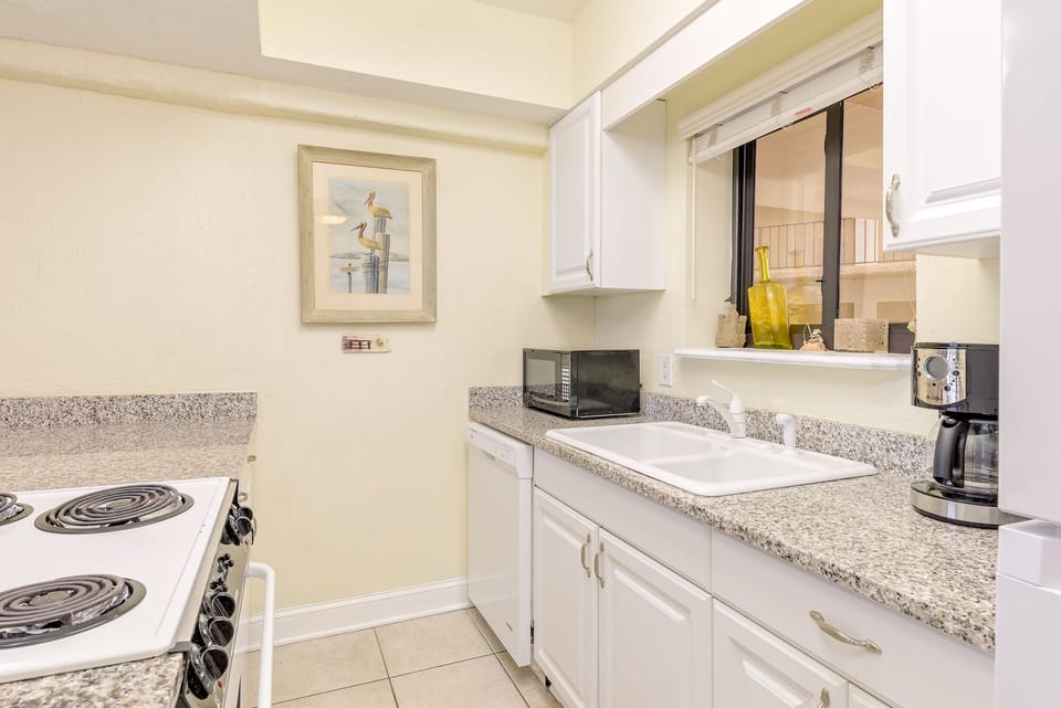 Kitchen entryway