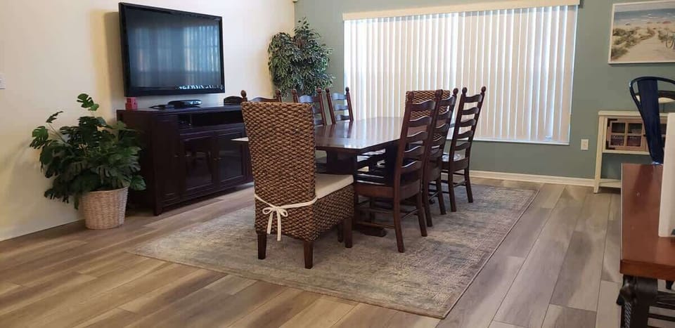 4-Bedroom-Orlando-Disney-Vacation-Home-Games-Room-Water-View-Outdoor-Spa-Kissimmee-Florida 