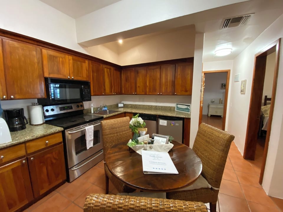Beach Suite stocked Kitchen (half sized fridge)