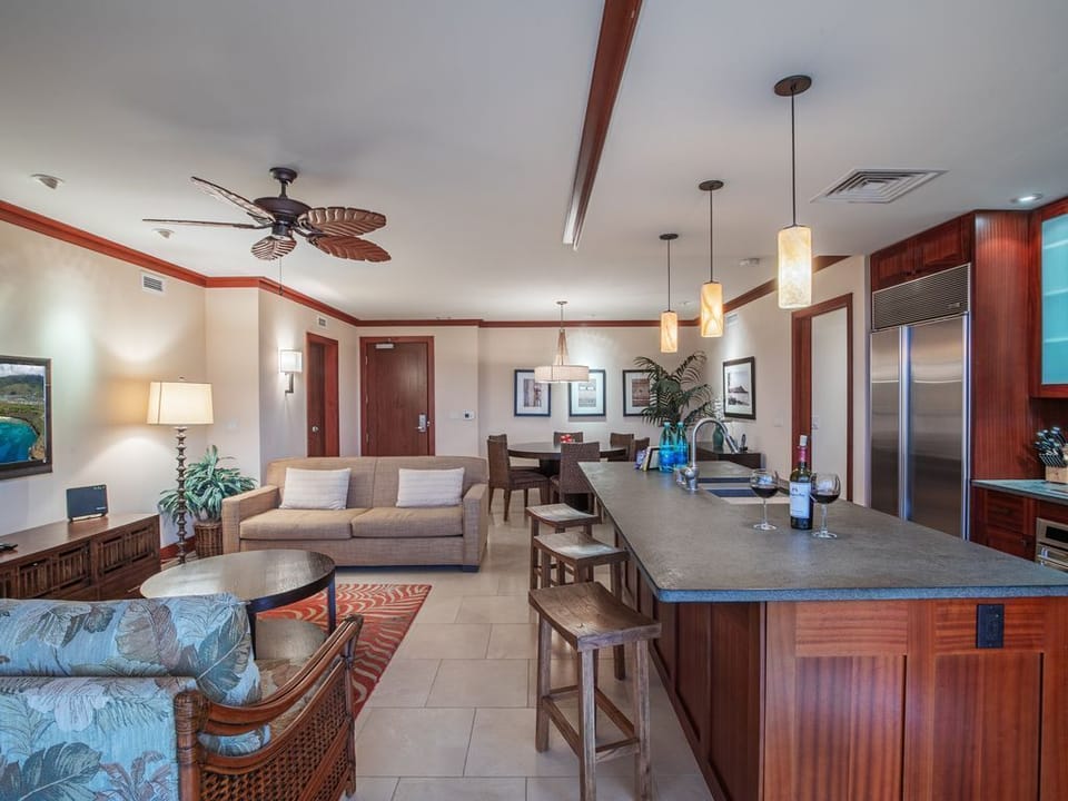 Kitchen/Living/Dining Area