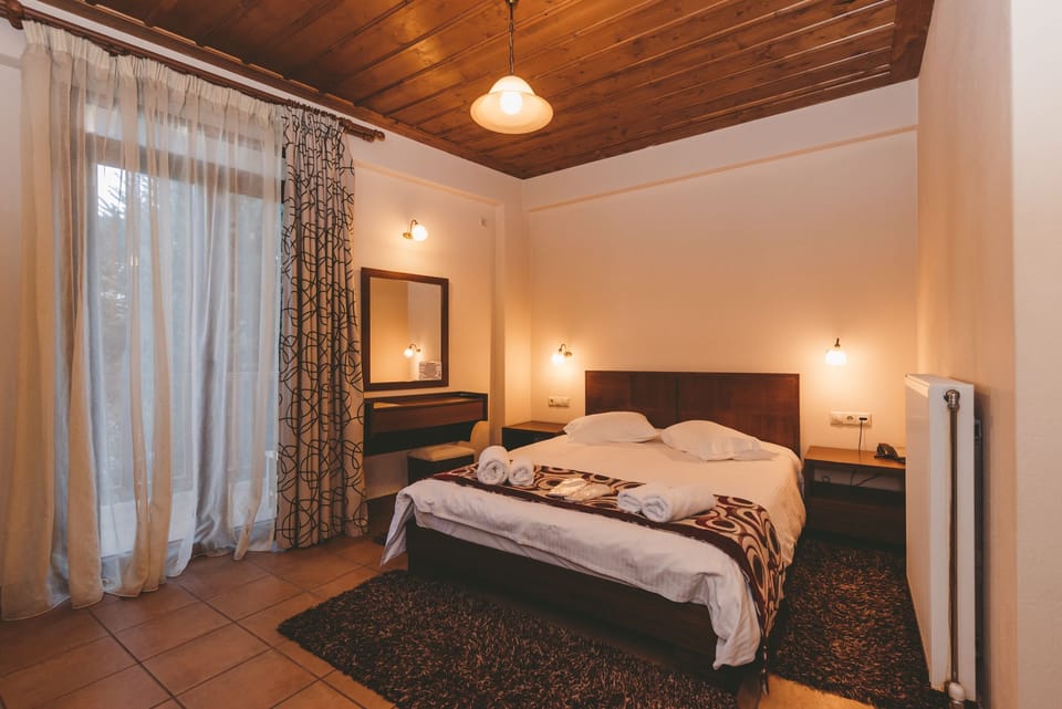 Double or Twin Room, Mountain View | Premium bedding, down comforters, minibar, in-room safe