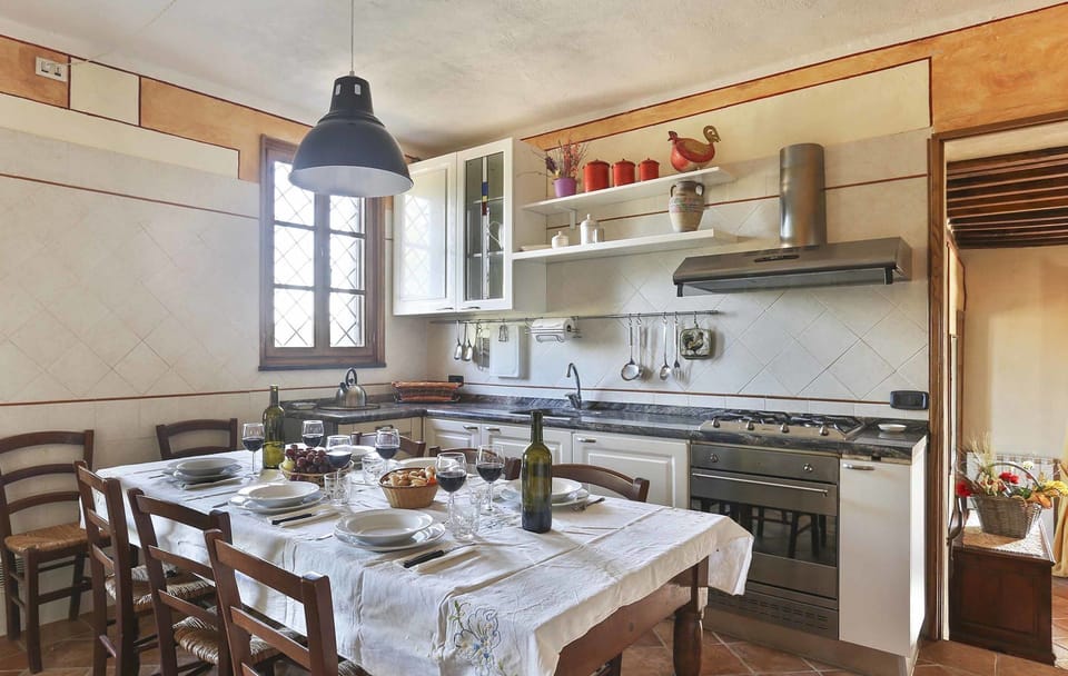 Common Room, Dining Room, Kitchen