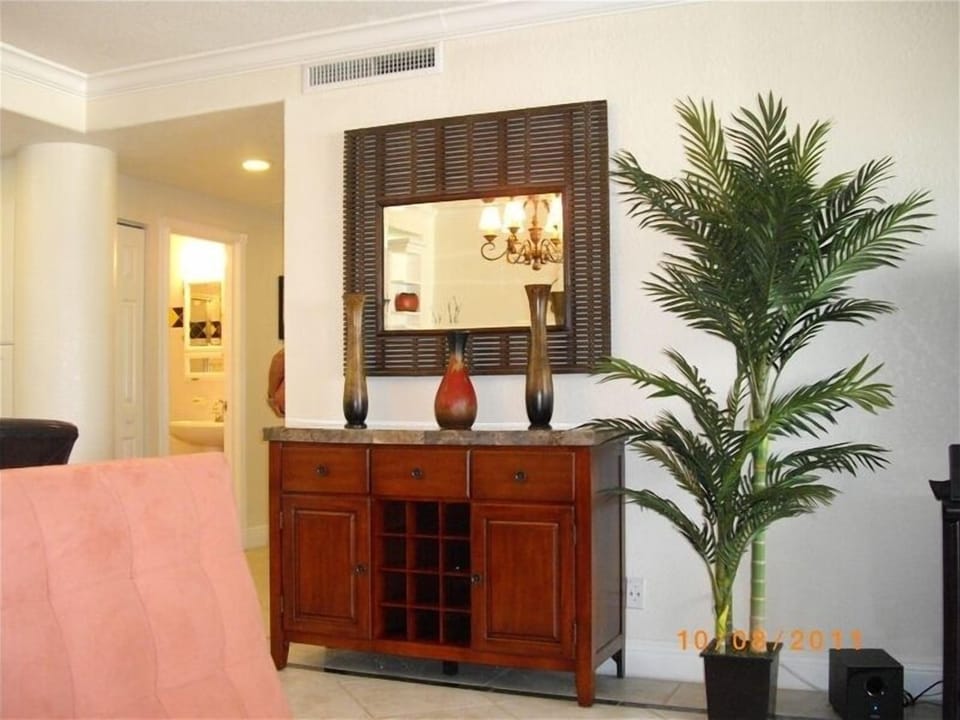 Dinning/living room area