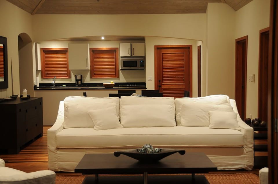 Lounge area with comfortable 3 piece suite