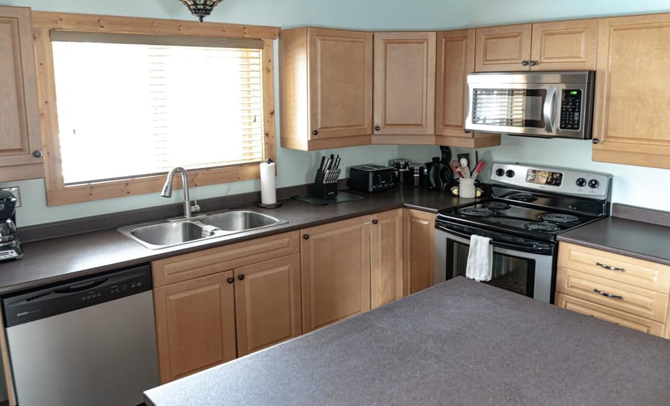 Legacy Vacation Rental - Pet Friendly! (2351)