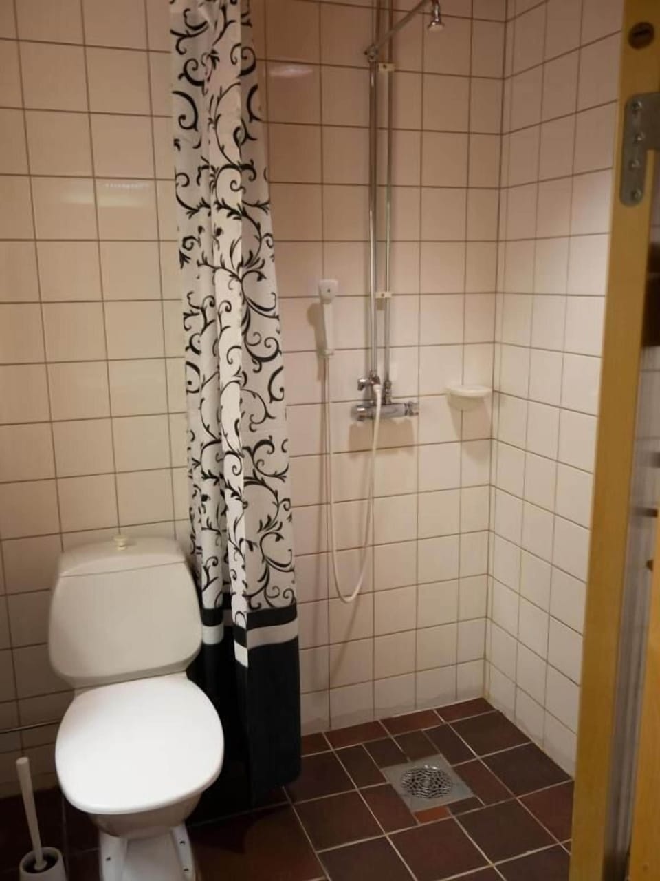 Shower, hair dryer (on request), towels, soap