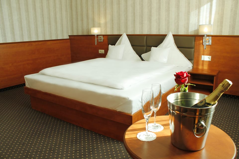 Double Room | In-room safe, desk, iron/ironing board, rollaway beds