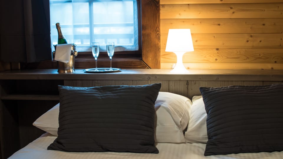 In-room safe, desk, free WiFi, bed sheets