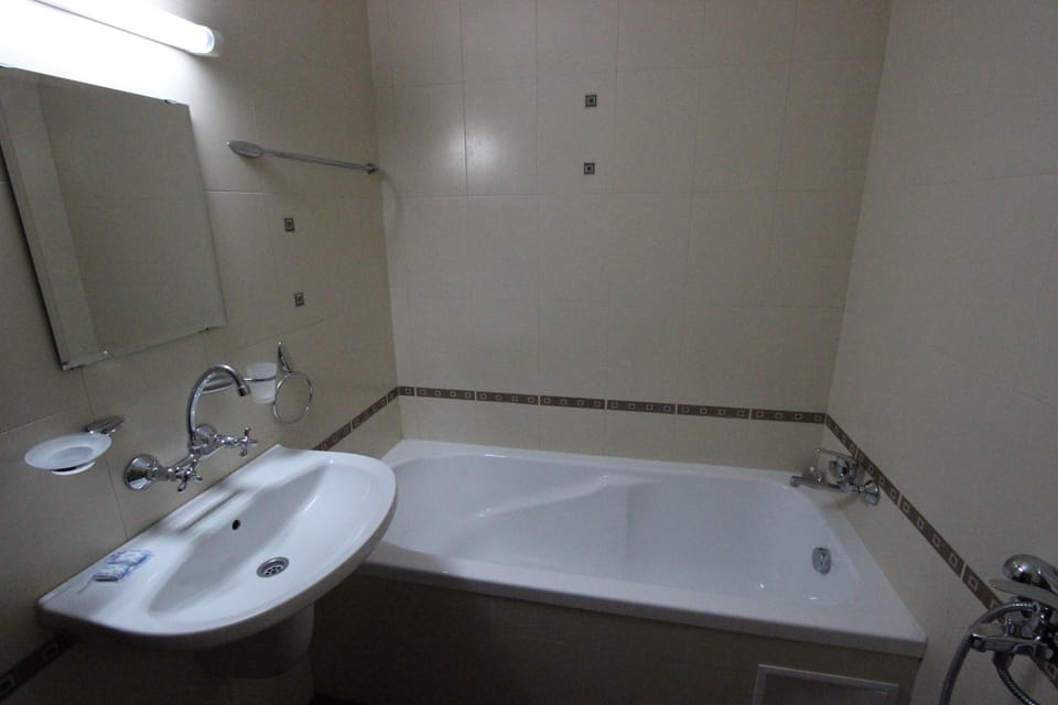 Romantic Apartment, Mountain View | Bathroom | Combined shower/tub, deep soaking tub, free toiletries, towels
