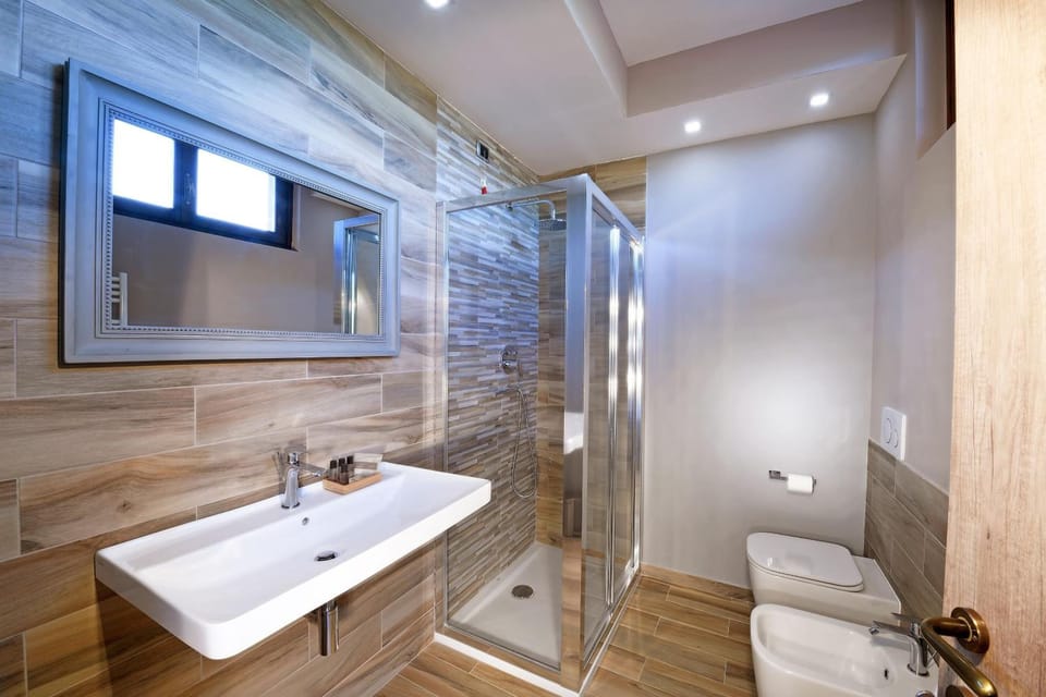 Deep soaking tub, free toiletries, hair dryer, bidet