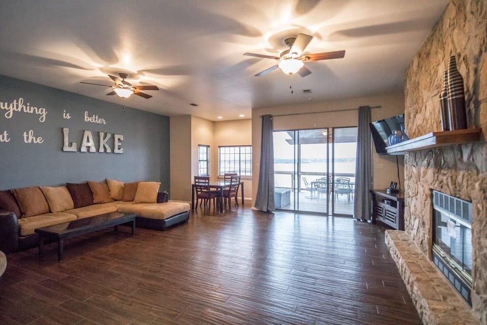 2 spacious main level living areas, (updated photos coming soon)
