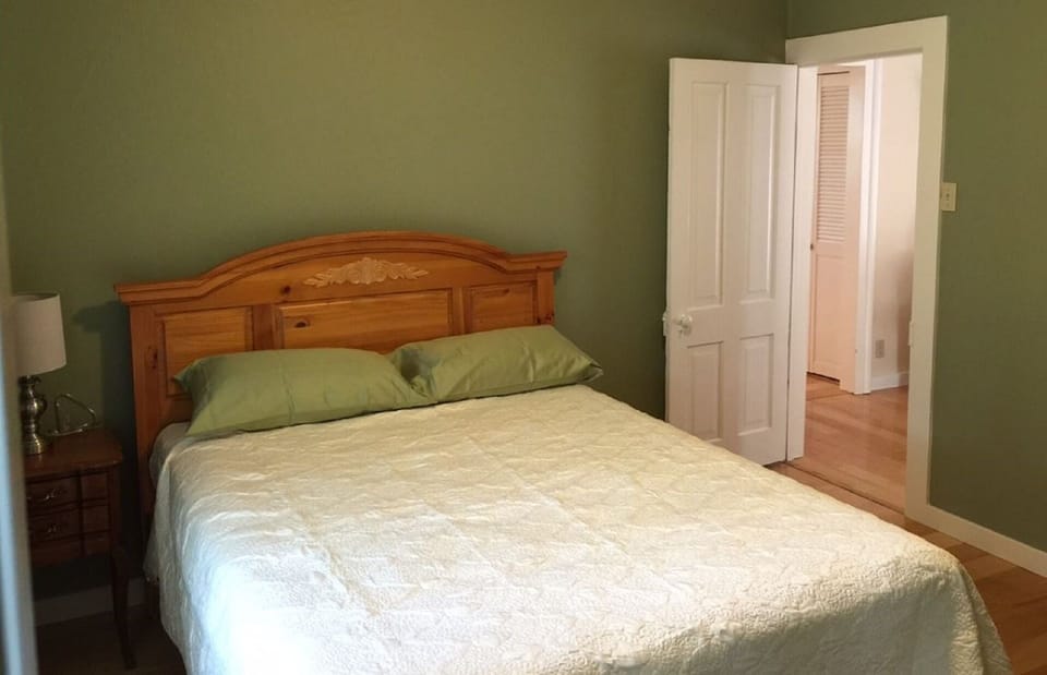 Second bedroom  -green and  serene :).