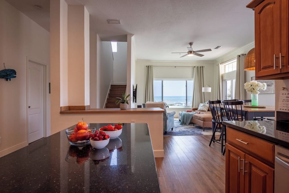 Kitchen on level 2 view from breakfast bar