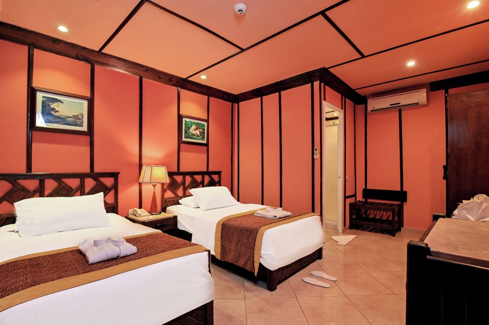 Superior Bungalow, Sea View | Bathroom | Shower, hair dryer, towels, soap