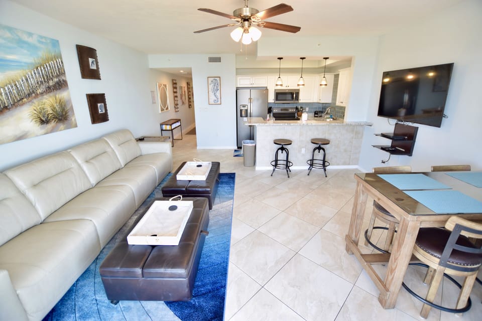 Destin West Gulfside #603: Living Room