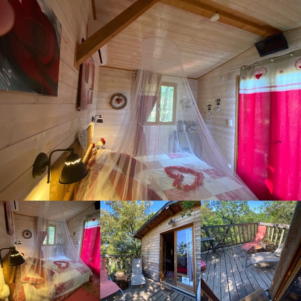 Panoramic Cabin, 1 Double Bed, Non Smoking, Hill View | Minibar, bed sheets