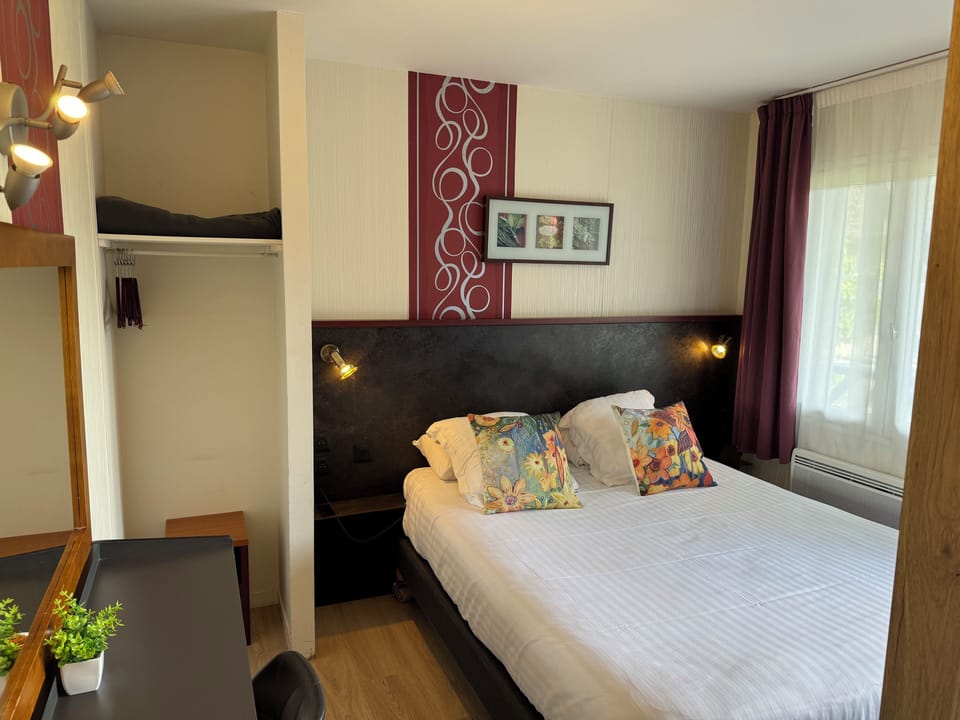 Premium Double Room | Desk, blackout drapes, free WiFi, bed sheets
