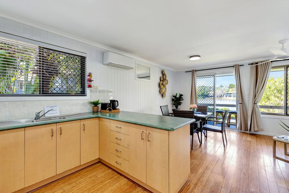 Superior Villa | Private kitchenette | Fridge, microwave, stovetop, electric kettle
