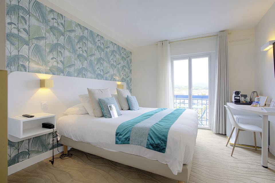 Comfort Double Room + | Premium bedding, memory foam beds, minibar, in-room safe