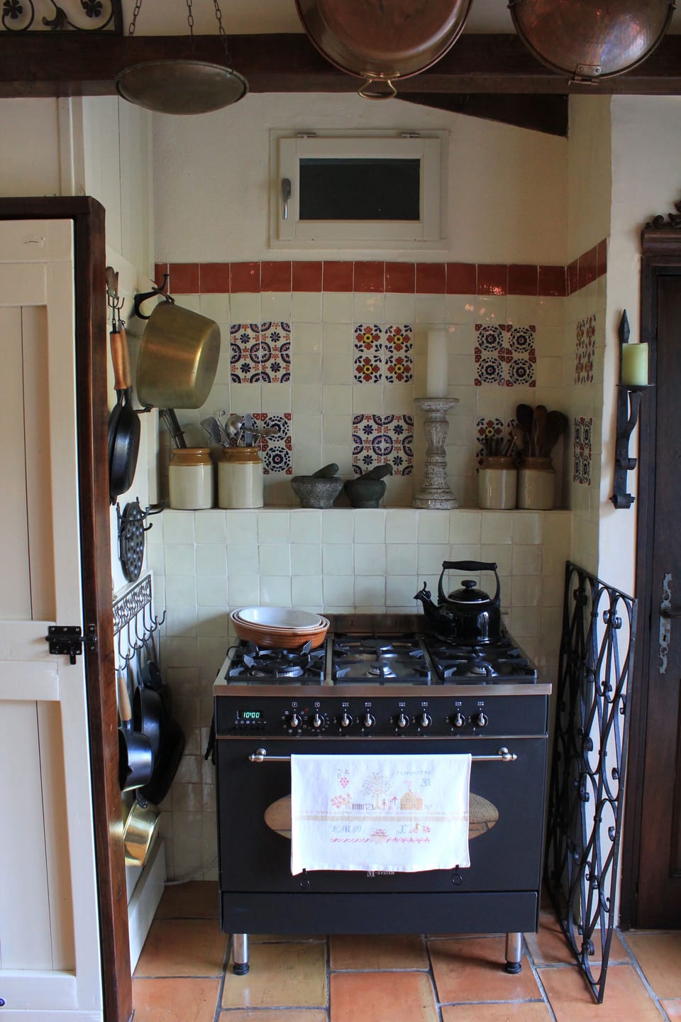 Kitchen - left