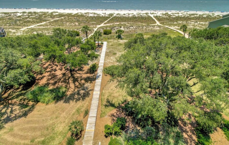 beach view / access