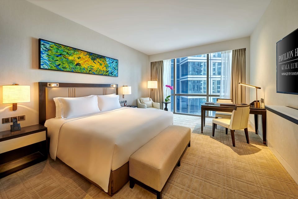 Room, 1 King Bed (Courtyard Oasis) | Premium bedding, down comforters, minibar, in-room safe