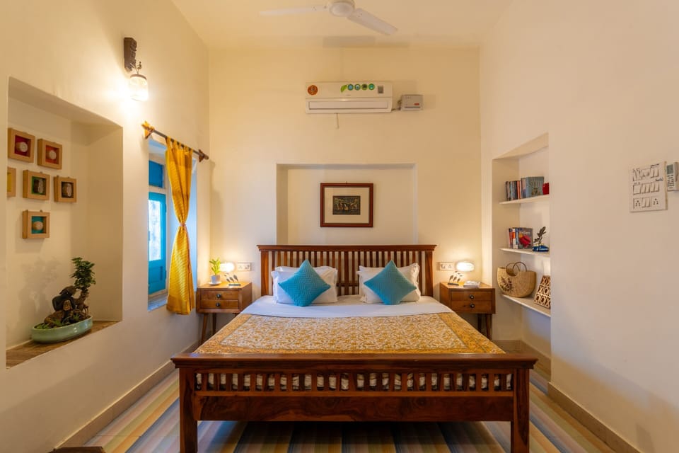 Deluxe Room, 1 Double Bed, Non Smoking | WiFi (free), bed sheets