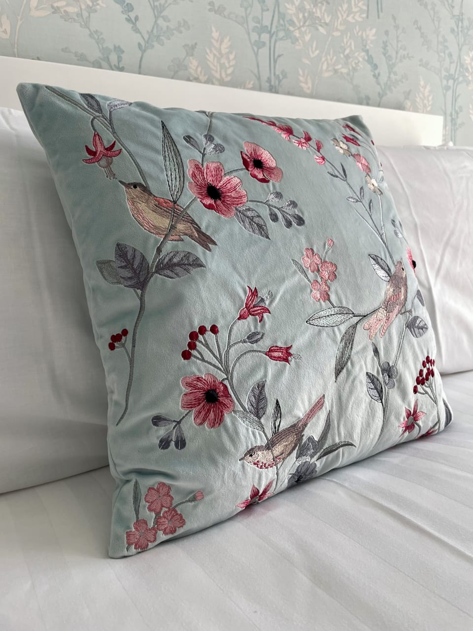 Single Room (Room 5 1st Floor) | WiFi (free), individually decorated, individually furnished, bed sheets