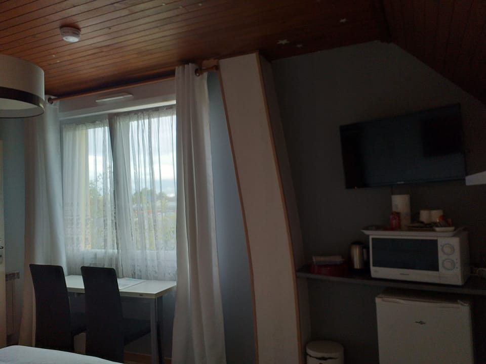 Double Room, 1 King Bed | Premium bedding, individually decorated, soundproofing, free WiFi