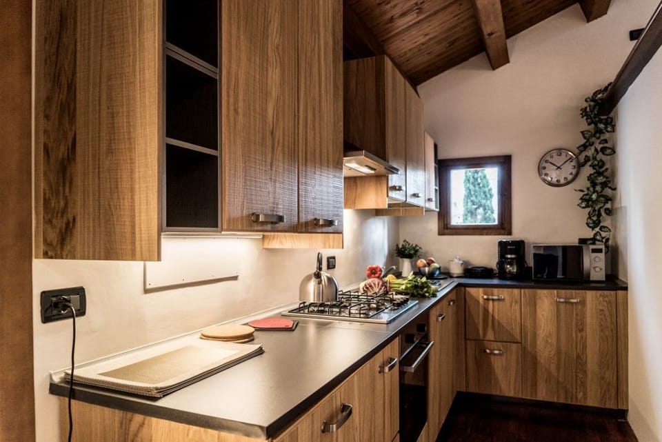 Apartment, 2 Bedrooms | Private kitchen | Full-size fridge, microwave, oven, stovetop