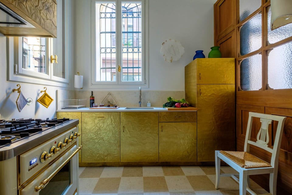 Apartment, 1 Bedroom | Private kitchen | Full-size fridge, microwave, oven, stovetop