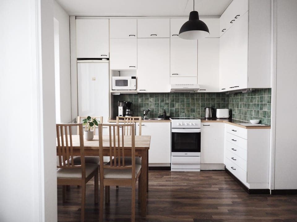 City Studio | Private kitchen | Fridge, microwave, stovetop, dishwasher