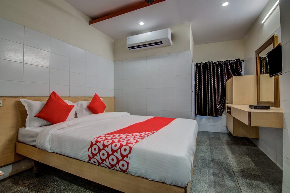 Basic Double Room | Bed sheets