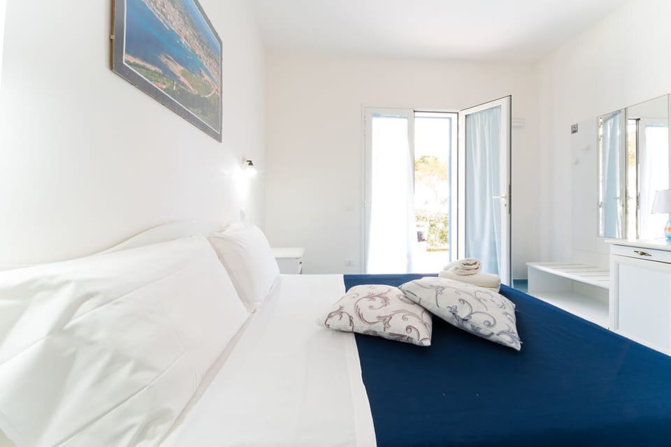 Hypo-allergenic bedding available, down comforters, desk