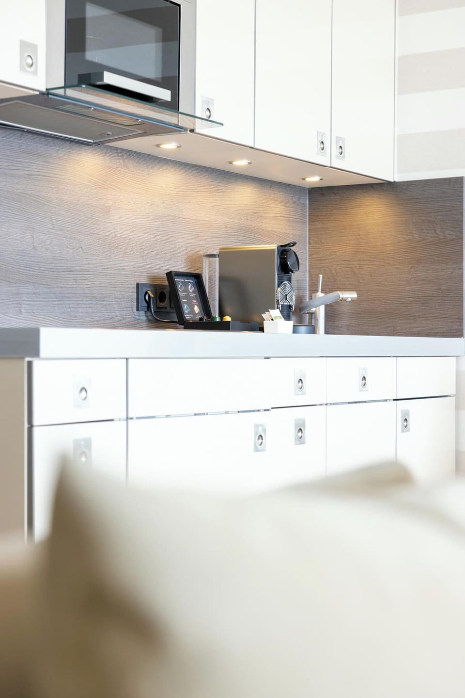 Premier Suite with Sea View | Private kitchen | Highchair