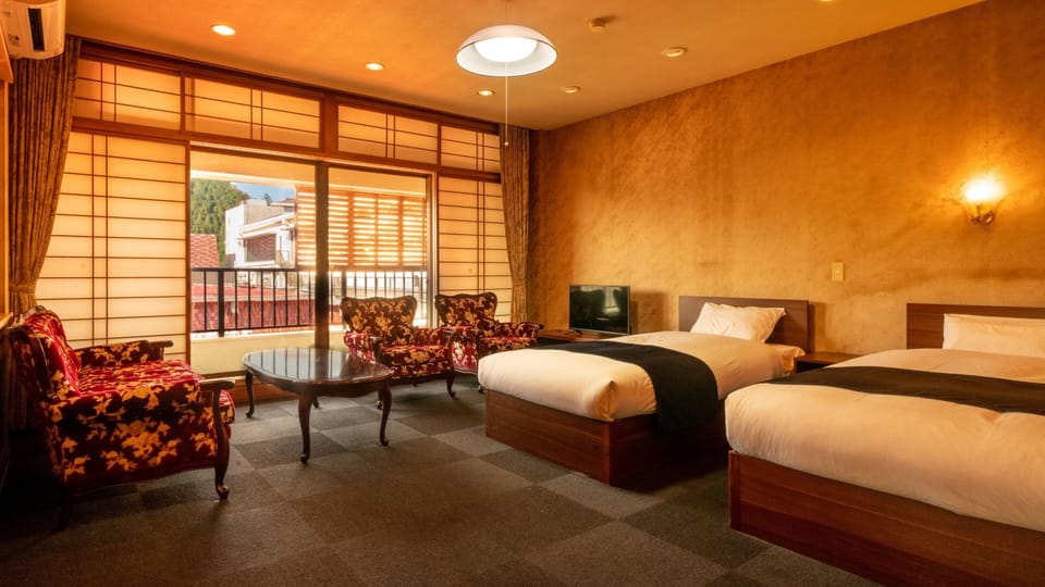 In-room safe, desk, WiFi (free), bed sheets