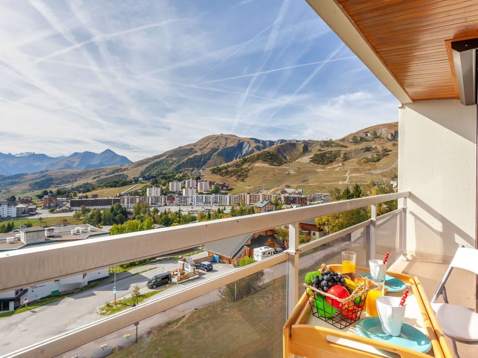 Sky, Cloud, Building, Mountain, Urban Design, Leisure, Residential Area, Landscape, Wood, Plant