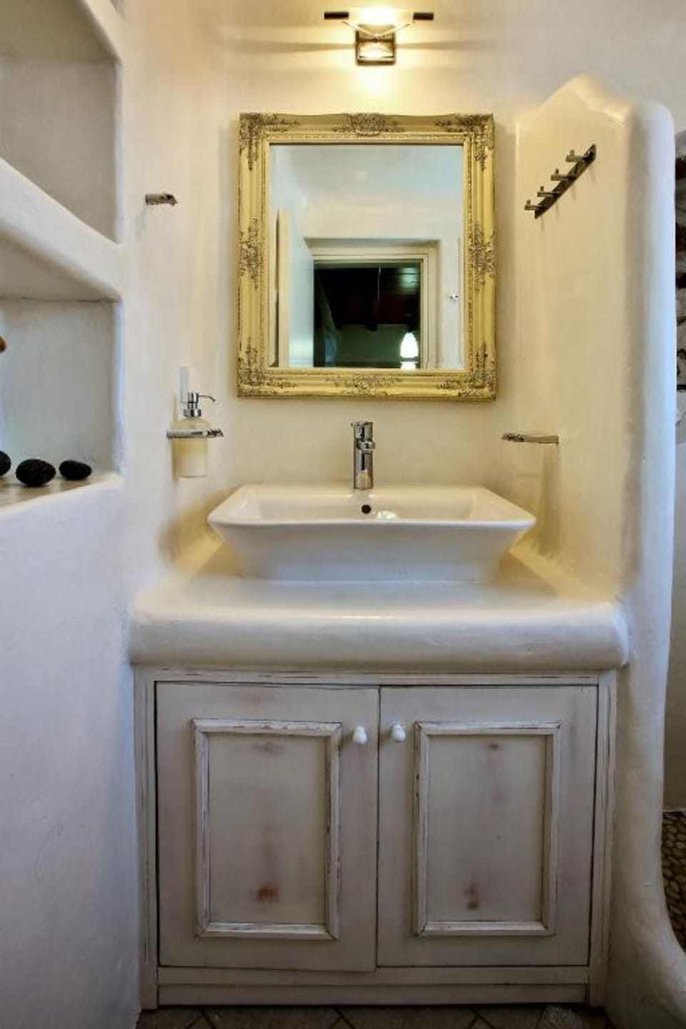Villa, 2 Bedrooms | Bathroom | Shower, towels, toilet paper
