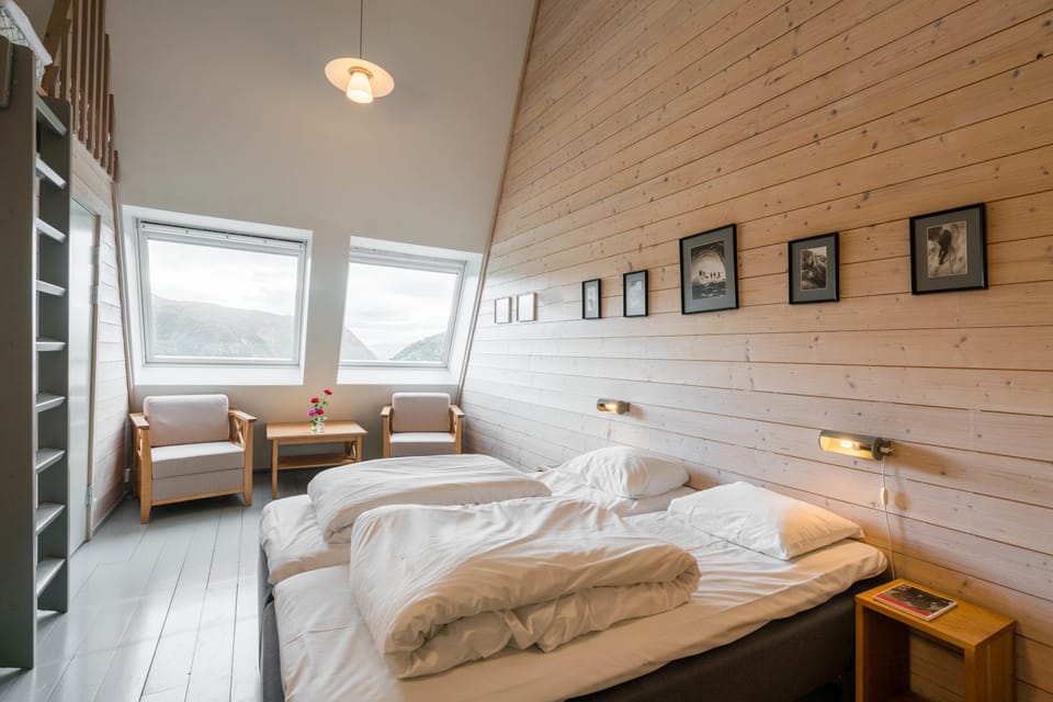 Premier Room | Free WiFi, bed sheets