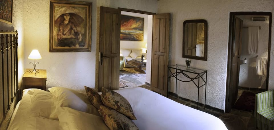 Suite, 1 Bedroom | Desk