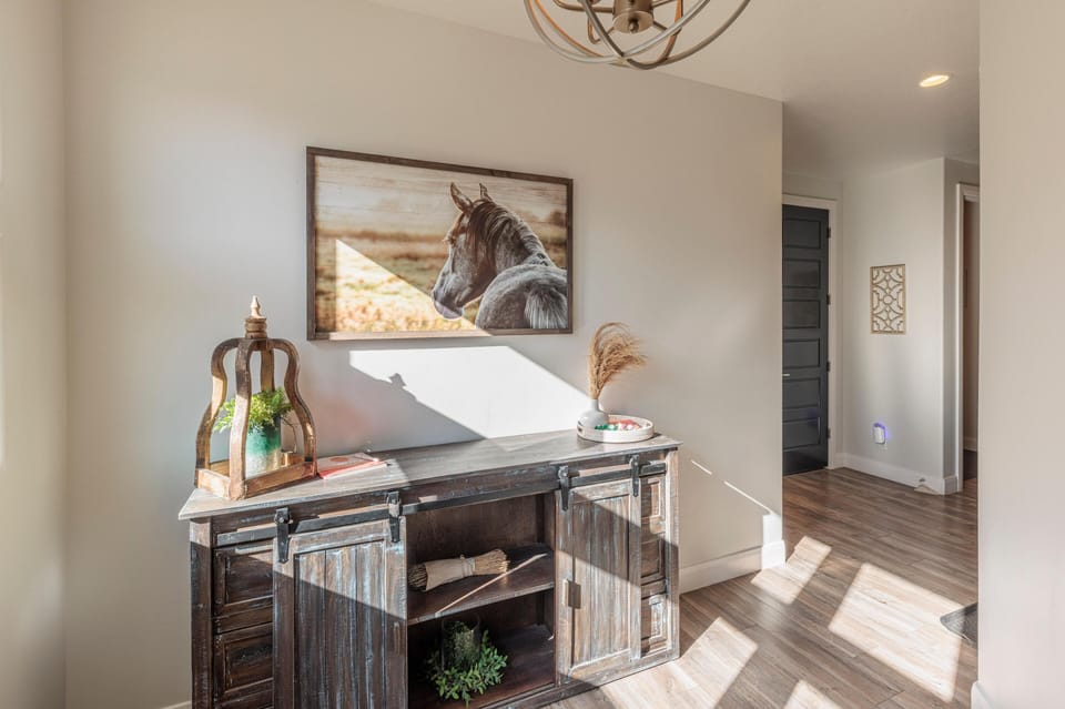 House, Multiple Beds, Mountain View (Red Rock Peace) | Interior