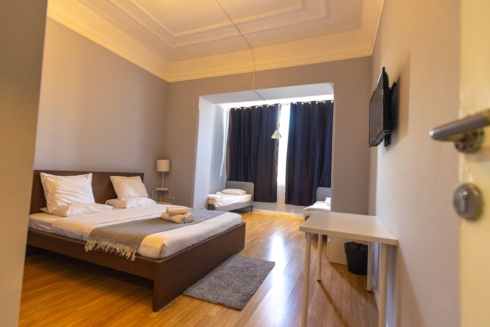 Family Room, Non Smoking, Private Bathroom | Desk, free WiFi, bed sheets