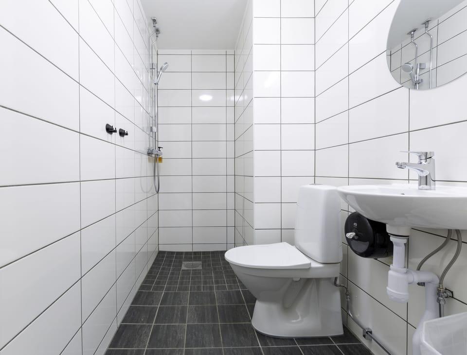 Eco-friendly toiletries, towels