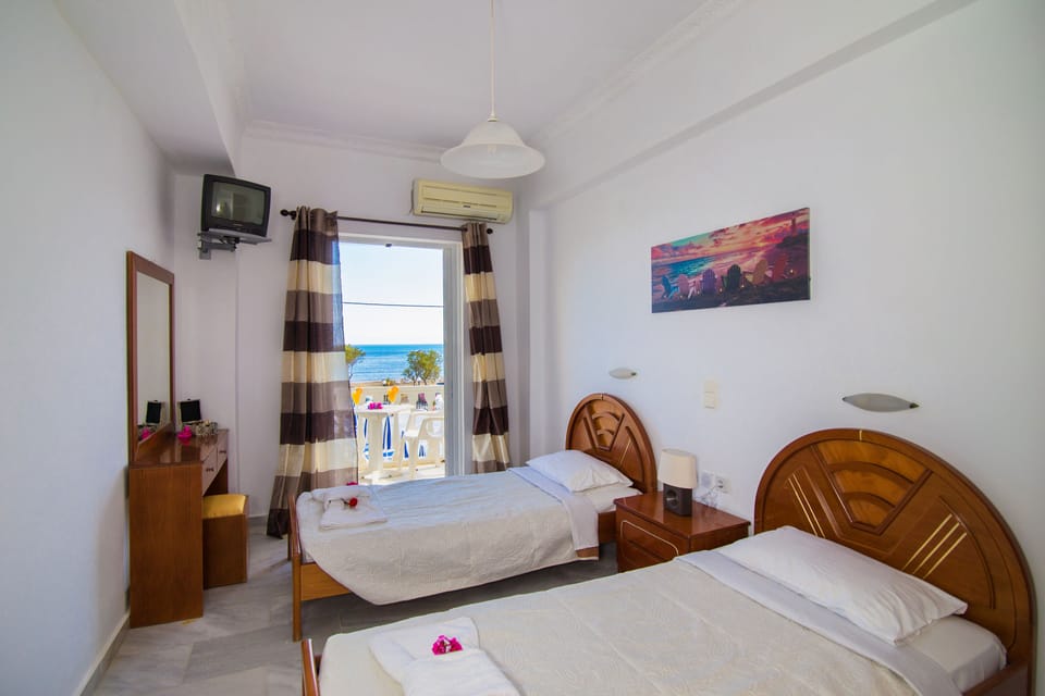 In-room safe, desk, iron/ironing board, free WiFi