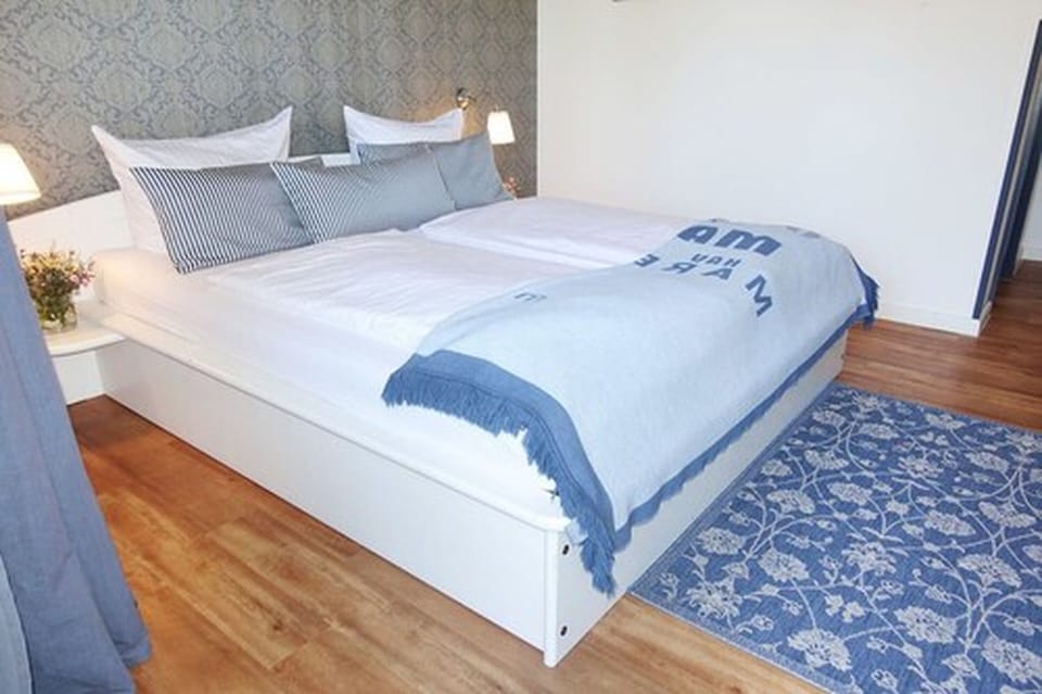 Standard Double Room | Blackout drapes, free WiFi, bed sheets, wheelchair access