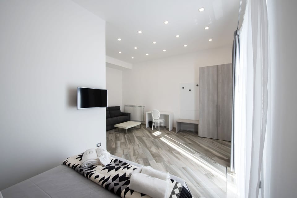 Luxury Room, Multiple Beds, Hot Tub, City View | 1 bedroom, premium bedding, down comforters, minibar