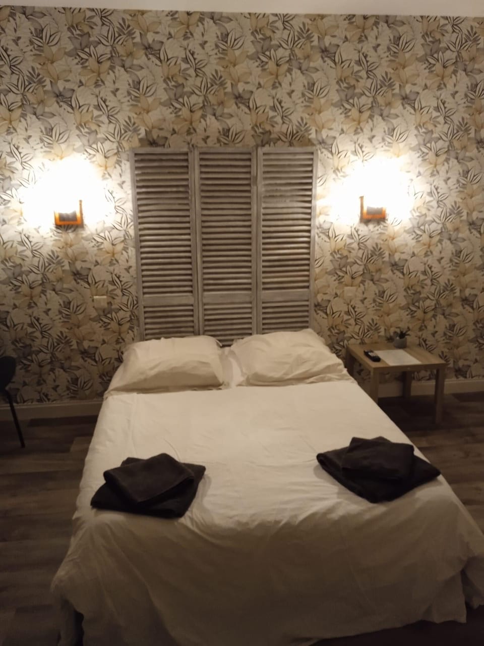 Double Room, Private Bathroom | Individually decorated, individually furnished, free WiFi