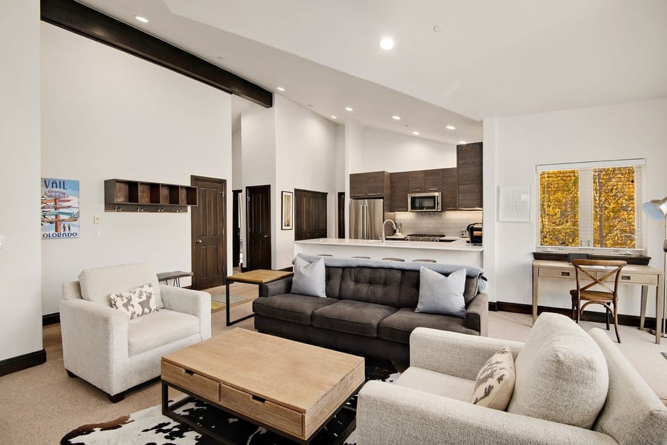 Condo, 3 Bedrooms | Living area | Smart TV