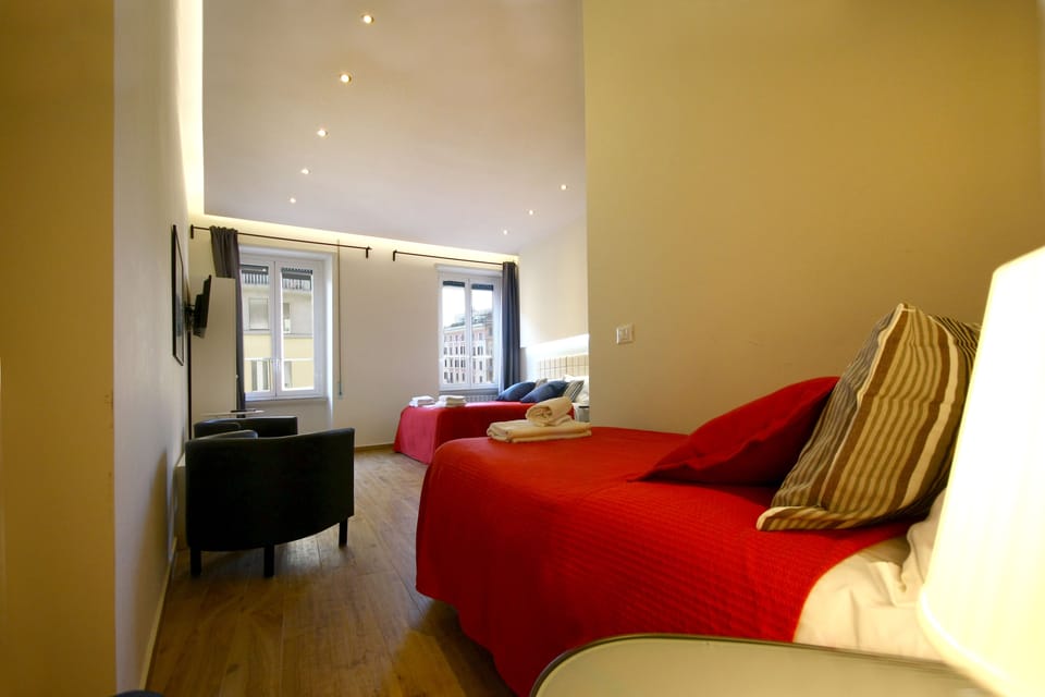 Family Room, City View | Premium bedding, down comforters, in-room safe, desk