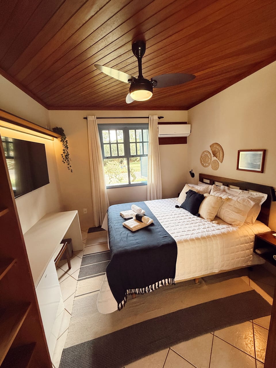 Standard Double Room, 1 Queen Bed, Non Smoking, Garden View | Premium bedding, minibar, in-room safe, desk